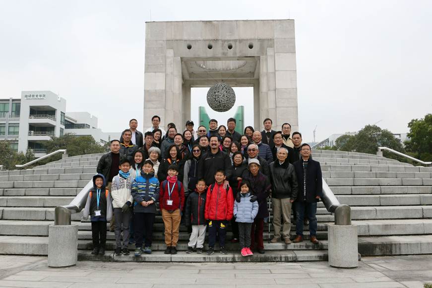 说明: D:\2018年新闻\12月31日 伍氏家族来访德赢\选\9R4A7826.JPG