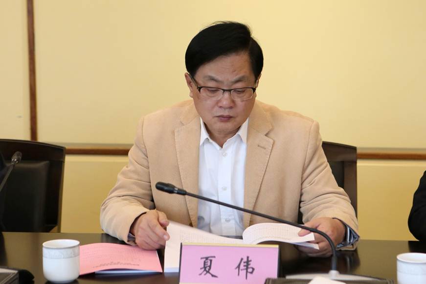 说明: F:\Users\Administrator\Desktop\1.21民主生活会\选\9R4A8979.JPG