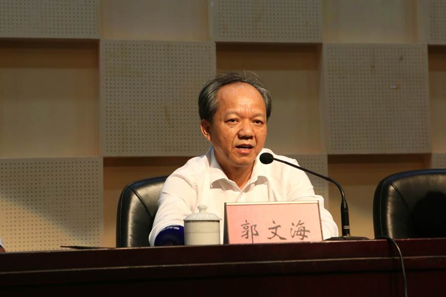 说明: D:\2019年新闻\9月11日 德赢召开不忘初心、牢记使命主题教育动员部署会\选\2.JPG