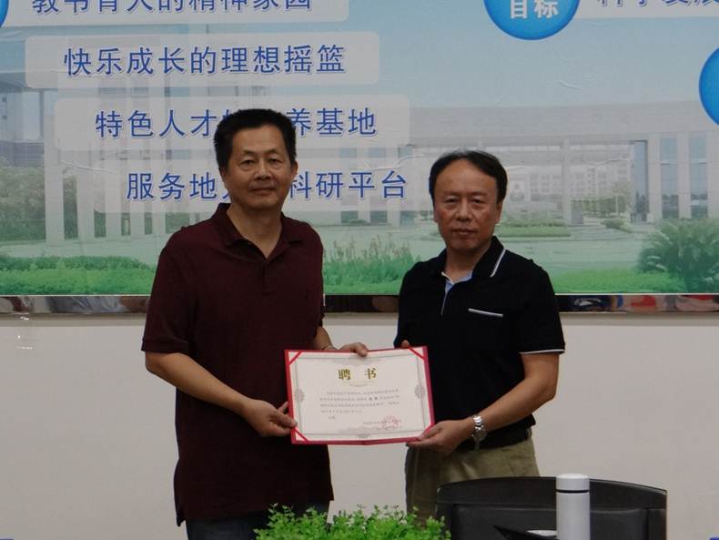 说明: D:\2019年新闻\20191024 新闻稿(创新创业实验班开班仪式)\DSC05196.JPG