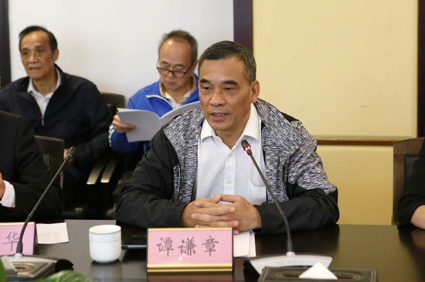 说明: D:\2019年新闻\191126 广东省教育系统关工委2019年高校第三协作组年会在德赢召开\选\9R4A0693.JPG